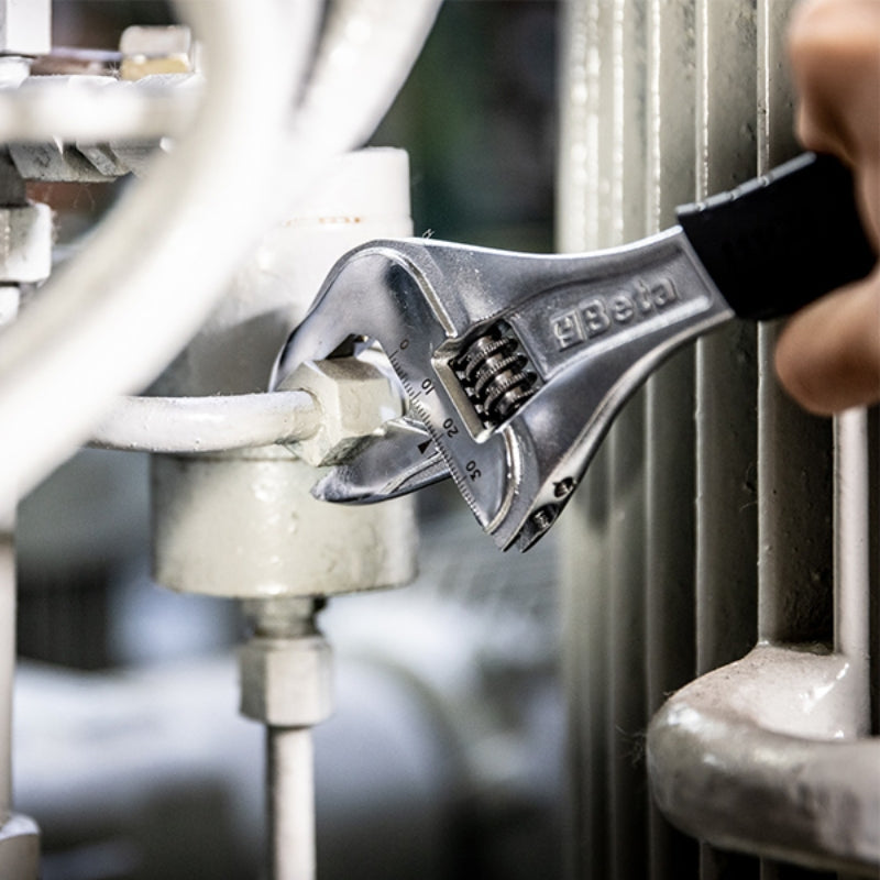 111CM 170-WIDE OPENING ADJUSTABLE WR