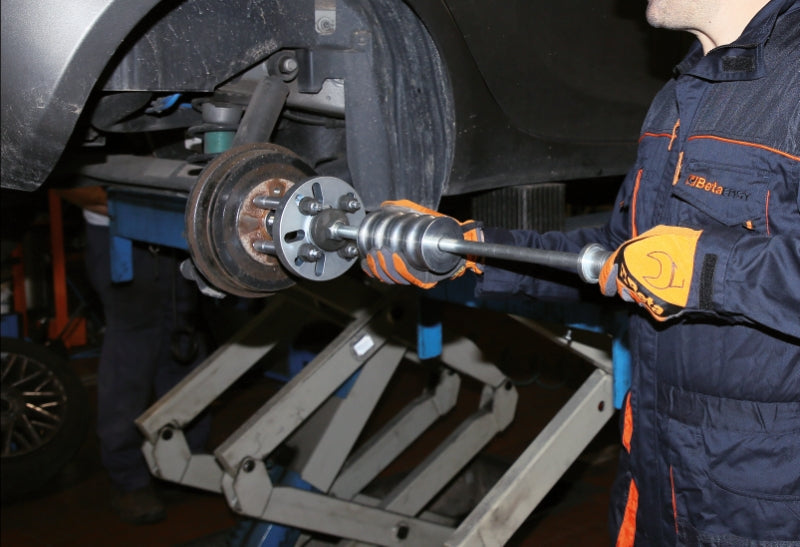 1530/C16-PULLING WHEEL HUB & BEARING KIT