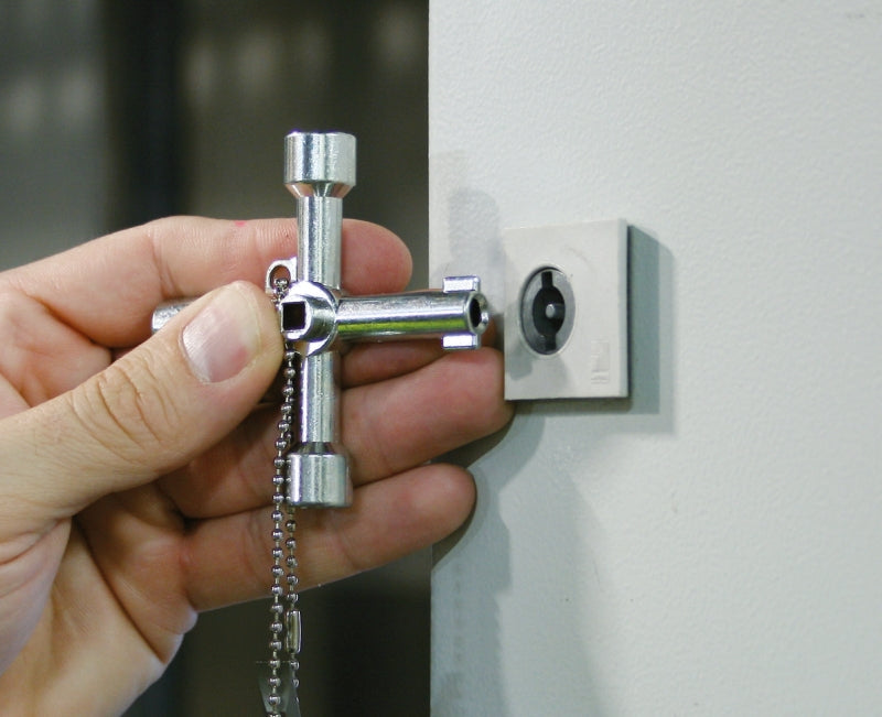 1600Q 8-FOUR-WAY WRENCH