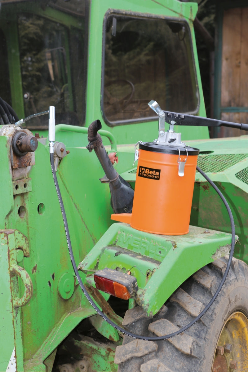 1750KG10-LEVER-OPERATED GREASE GUN 10KG
