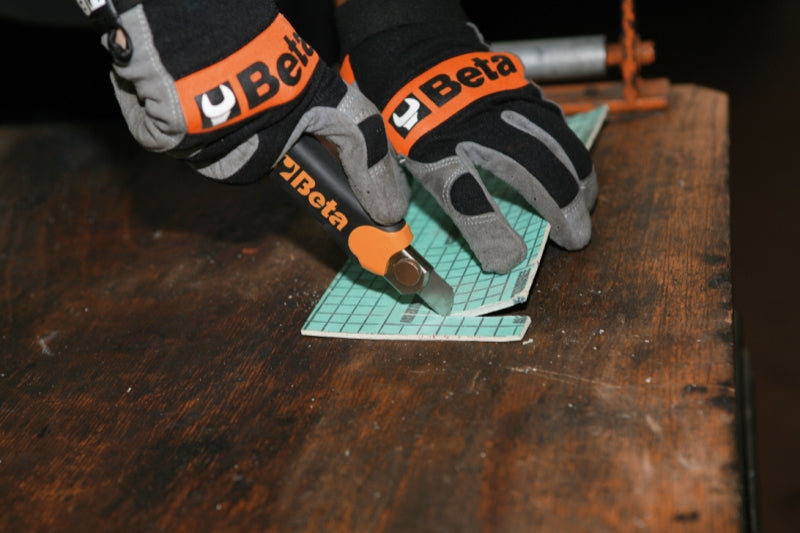 1771BM-UTILITY KNIFE 6 SPARE BLADES