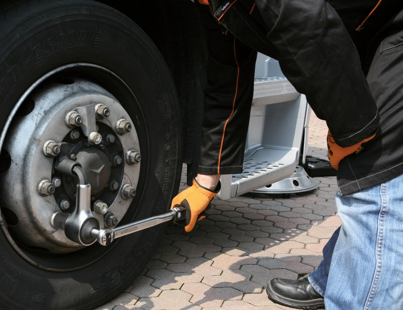 560/C6-560/6 + ACCESS. IN PLASTIC CASE