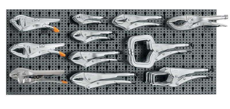6600 M/236-ASSORTMENT OF 31 TOOLS