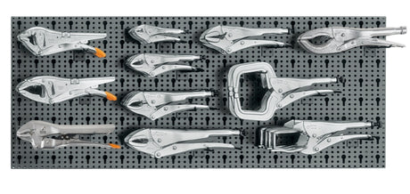 6600 M/236-ASSORTMENT OF 31 TOOLS