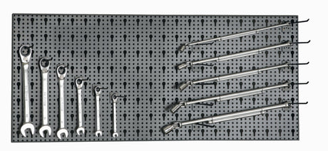 6600 M/44-ASSORTMENT OF 48 TOOLS