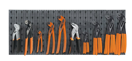 6600 M/456-ASSORTMENT OF 41 TOOLS