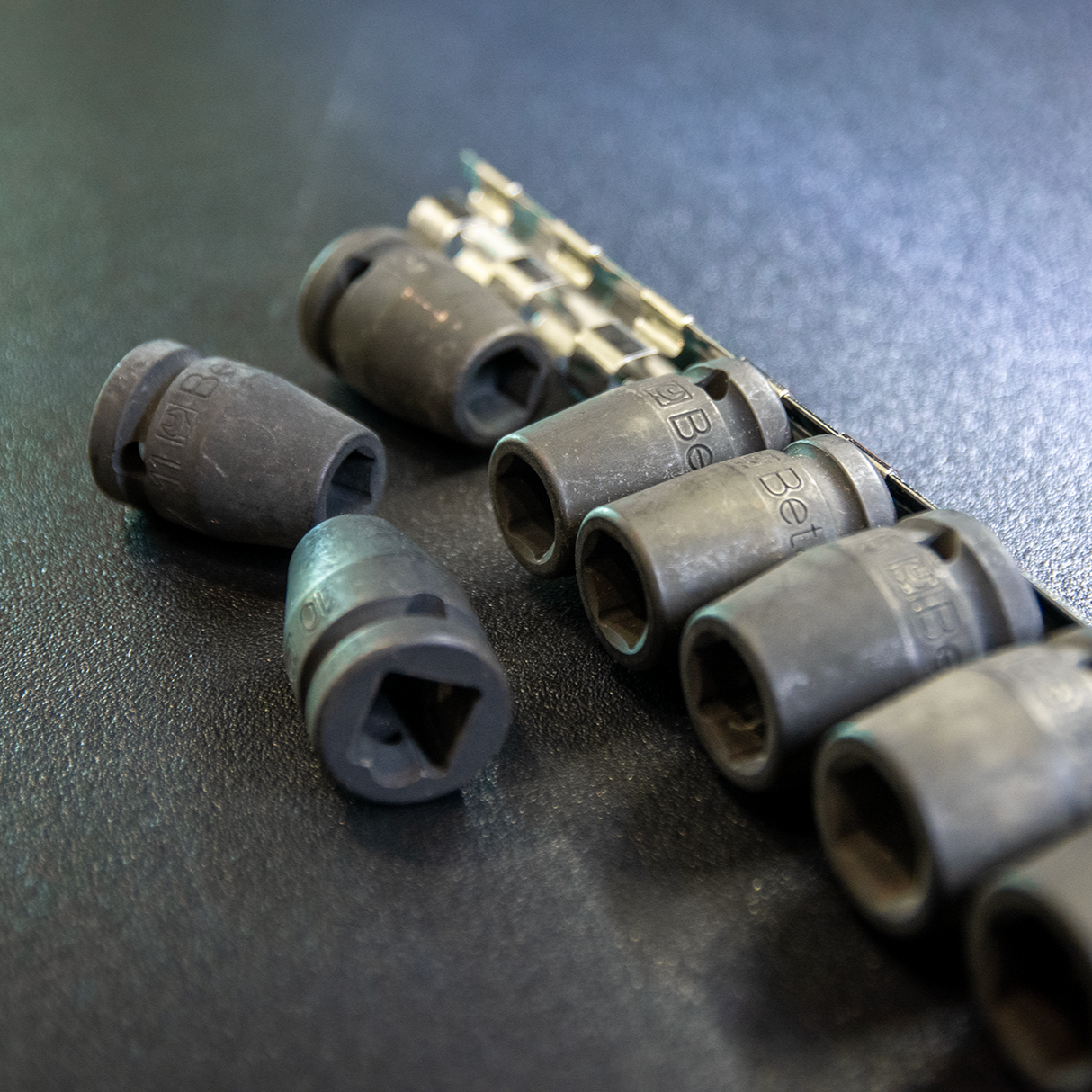 ½ IMPACT SOCKET SET 12