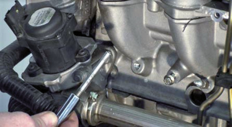 960EPC-TOOLS FOR REMOVING BROKEN