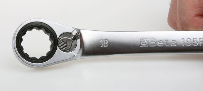 195P Reversible Ratcheting Offset Bi-Hex Ring Wrench