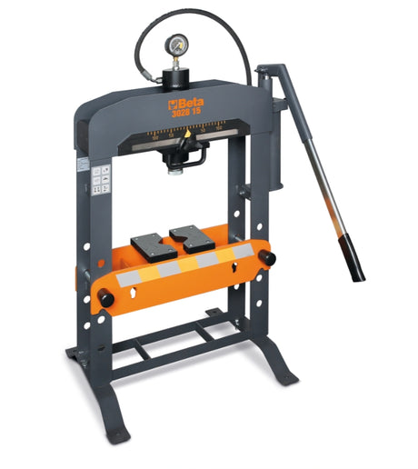 3028 15-HYDRAULIC PRESS MOVING PISTON