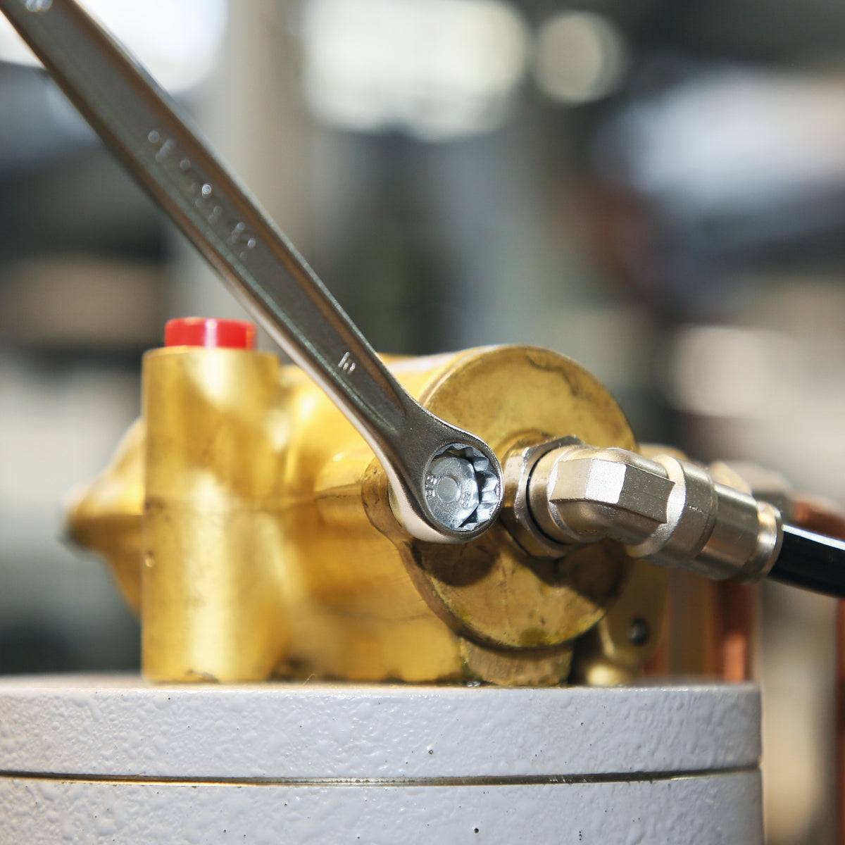 42 COMBINATION WRENCHES
