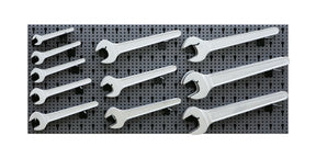 6600 M/27-ASSORTMENT OF 25 TOOLS