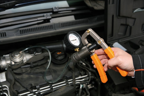 960P-PRESSURE/DEPRESSURE TESTER + ACCE.