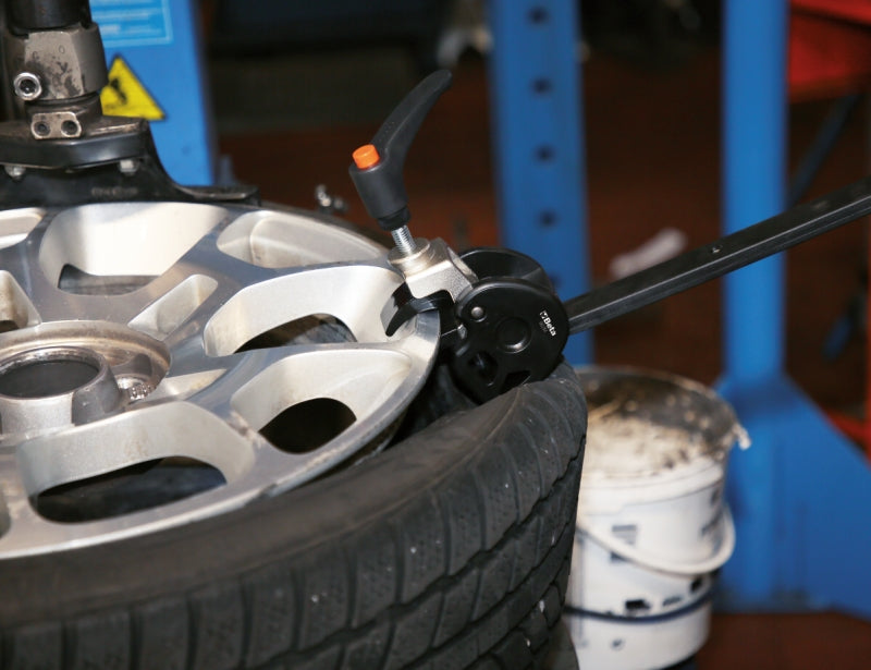 962M-TYRE REMOVAL/INSTALLATION TOOL