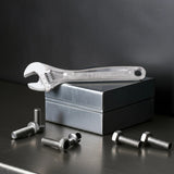 110 300-ADJUSTABLE WRENCH